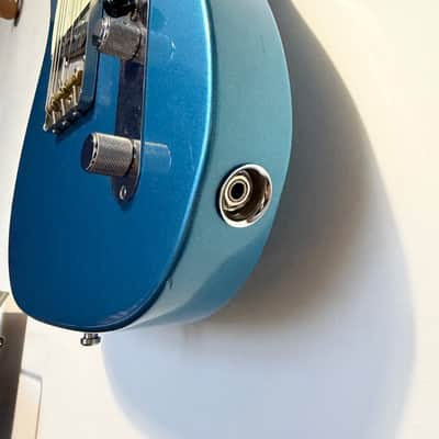 Fender Vintera ‘60s Telecaster – Lake Placid Blue w/ Fender Hard Case image 13