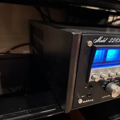 Marantz 2285 EXCELLENT w original wood case; more power than 2270 image 4