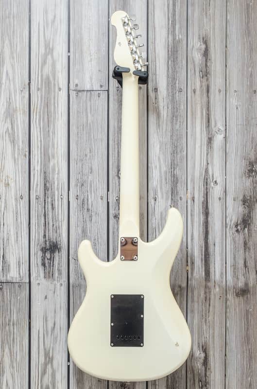 Yamaha SE110 Electric Guitar | Reverb