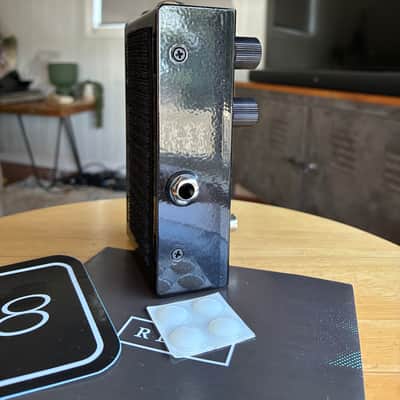 REVV G8 Noise Gate 2021 - Present - Black Sparkle image 4