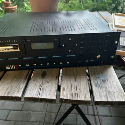 E-MU Systems Emulator III XP Rackmount 32-Voice Sampler Workstation 1993 - Black