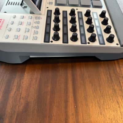 Akai MPC X Special Edition Standalone Sampler / Sequencer 2023 - Present - Grey image 9