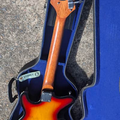 Coronet Piccolo tele bass late 1960 - sunburn image 6