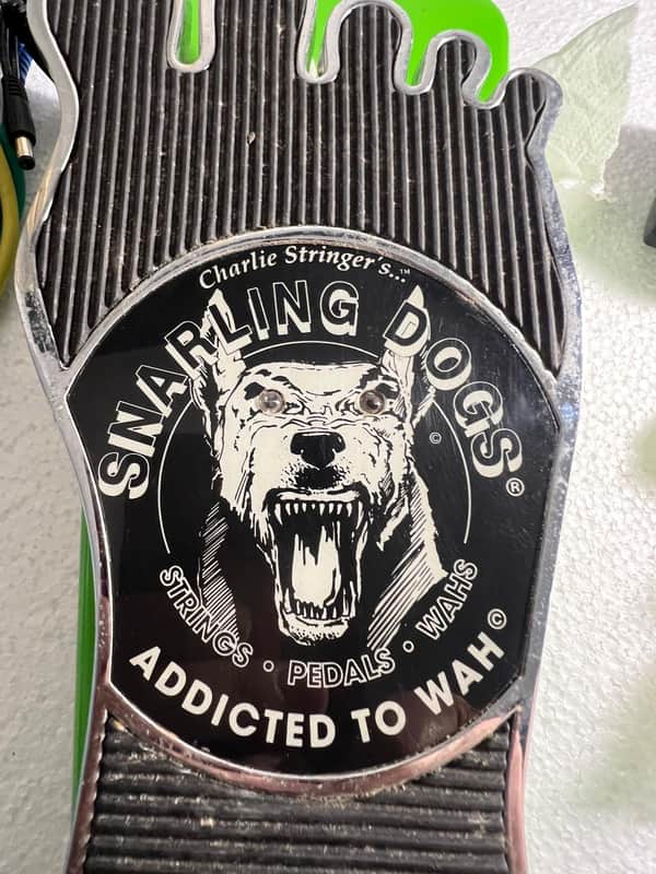 Snarling Dogs THE WONDER WAH 2 2000 - GREEN image 1