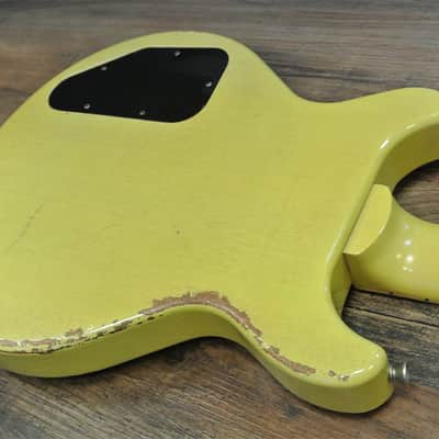 Rock N Roll Relics THUNDERS II Model - USA Hand Made Relic Guitar - TV Yellow image 3
