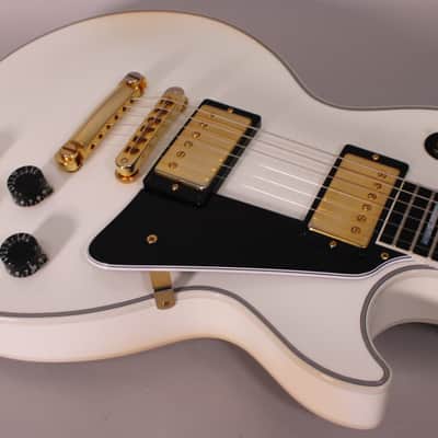 2024 Gibson Les Paul Custom Alpine White w/OHSC image 9