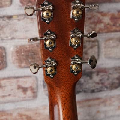 Martin D-18 image 15