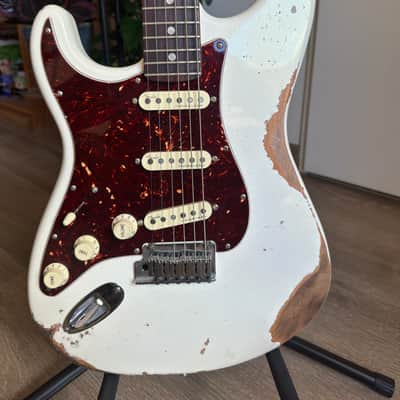 Fender American Ultra Stratocaster Left-Handed with Rosewood Fretboard 2021 - Present - Arctic Pearl image 2