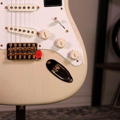 Fender Limited Edition Vintera III Late '50s Stratocaster - Maple Fingerboard, White Blonde image 3