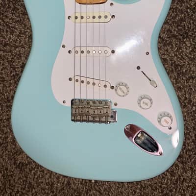 2018 Fender Classic Series '50s Stratocaster Daphne Blue electric guitar image 3