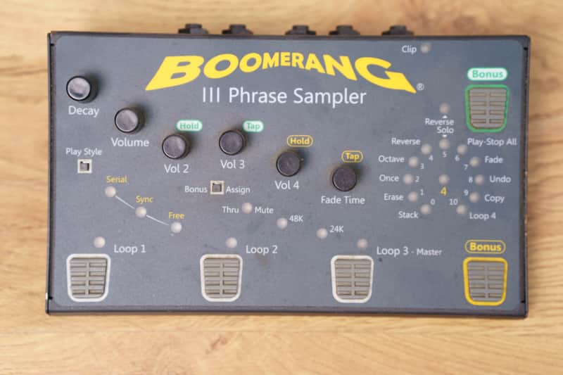 Boomerang III Phrase Sampler 2010s - Black image 1