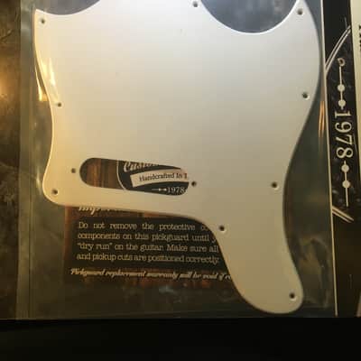 Gibson Melody Maker SG Style White Pickguard 1968-1982 1 Pickup image 6