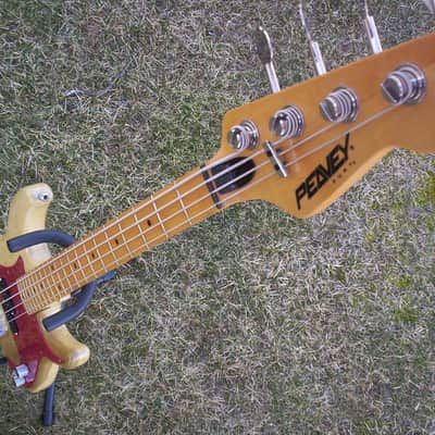 Peavey Fury Bass Guitar Made in USA image 4