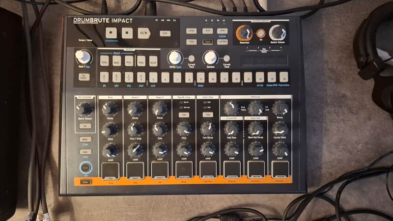 Arturia Drumbrute Impact