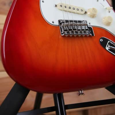 Fender Player II Stratocaster - Aged Cherry Burst image 8