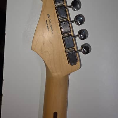 Fender Player Series Stratocaster Maple neck, Pau ferro fretboard, 2022, special edition image 6