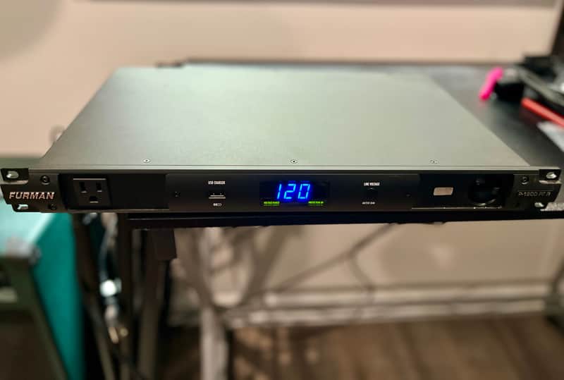 Furman P-1800 AR Prestige Series Voltage Regulator/Power Conditioner 2010s - Black image 1