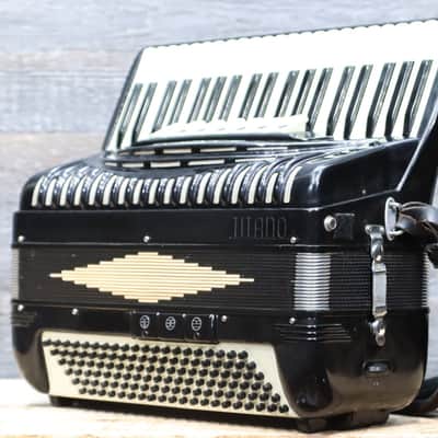 Titano T3095 Model 120-Bass 41-Key 7-Treble Switch Black Piano Accordion w/Bag image 2