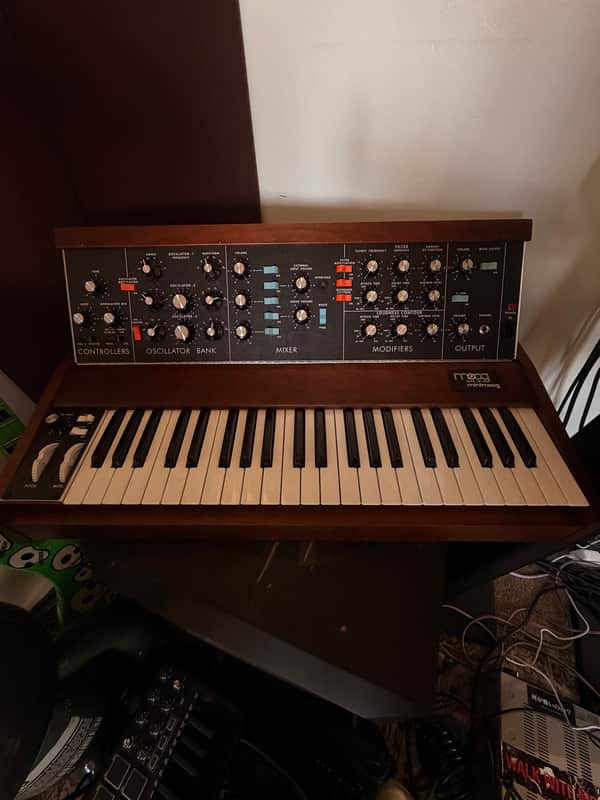 PRISTINE Moog Minimoog Model D | Studio-Owned by blackbear | Used on “hot girl bummer” | serial under 1k
