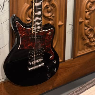 D'Angelico Deluxe Bedford Offset HS with Tremolo, Maple Fretboard 2010s - Black image 1
