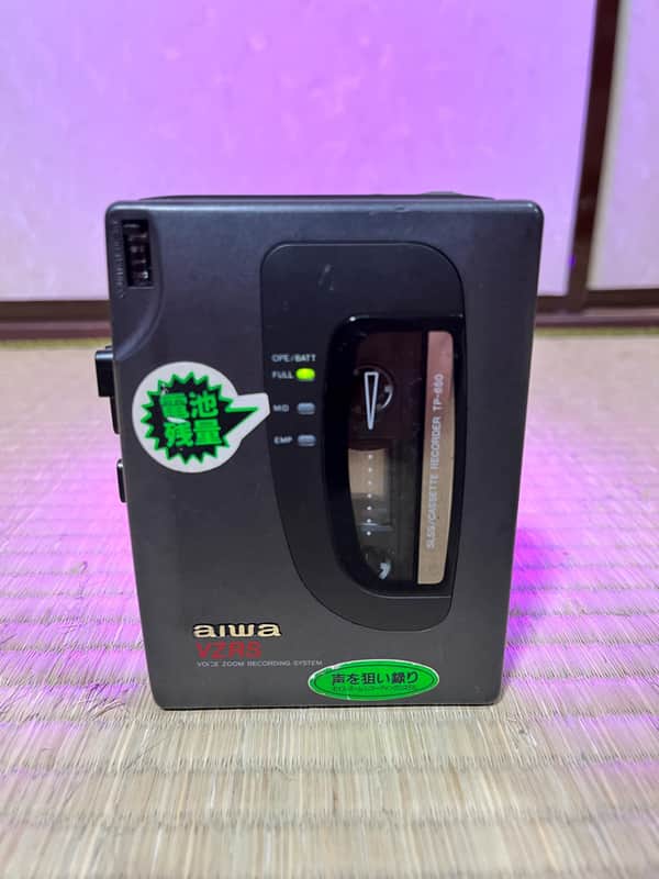 AIWA TP-650 Portable Cassette Recorder image 1