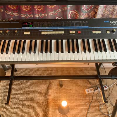 Korg Poly-61 Analogue Programmable Polyphonic Synthesizer