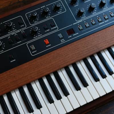 Sequential Prophet 5 Rev 3.2 61-Key 5-Voice Polyphonic Synthesizer (Serial no. 5418) image 3