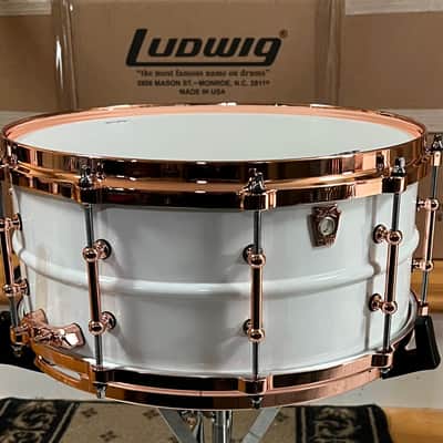 Ludwig LB430TDC Polar-Phonic 6.5x14" Brass Snare Drum with Copper Hardware 2021 - Present - Polar White image 3