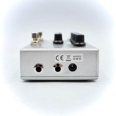 MXR M80 Bass DI + Bass Preamp Distortion Limited Silver With Original Box Guitar Effect Pedal AB18Z992 image 8