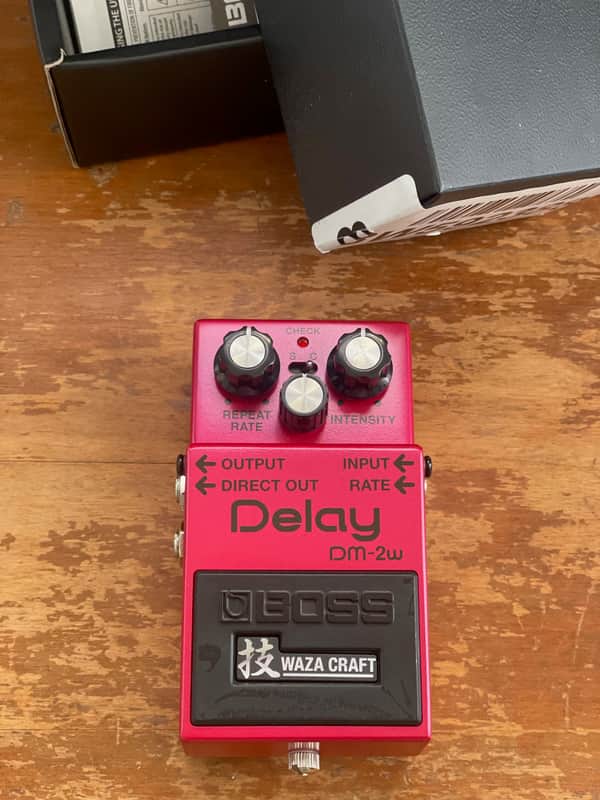Boss DM-2W Delay Waza Craft 2015 - Present - Pink image 1