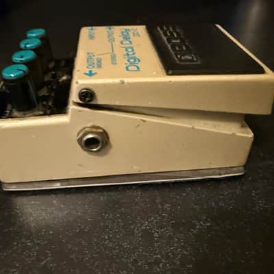 BOSS DD2 Digital Delay Mid 80s Blue Label image 2