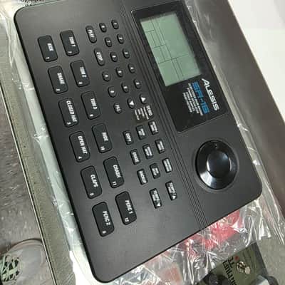 Alesis SR-16 Drum Machine 2010s - Black