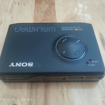 Sony WM 600 1990 - Sony Walkman Cassette player WM-600 black working image 5