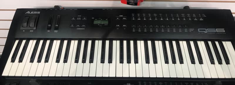 Alesis QS6 Synthesizer Keyboard | Reverb