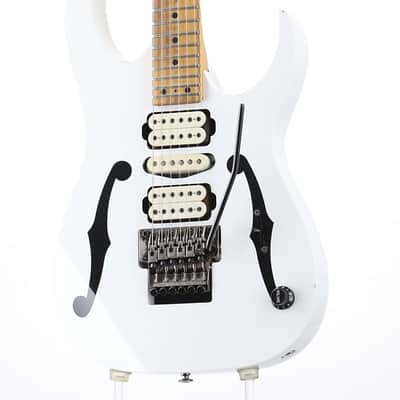 ギター Ibanez PGM300 Paul Gilbert Ibanez PGM300 Paul Gilbert Signature with Lo-Pro Edge Tremolo 1991