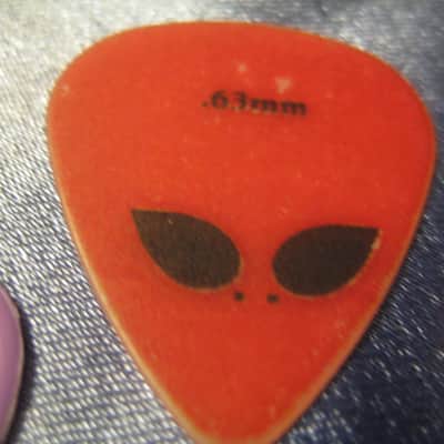 D'Andrea Alien Guitar Picks W/ Alien Design Graphics Set of 3 image 4