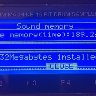 Akai MPC2000XL MIDI Production Center 2000 - 2005 Grey image 5