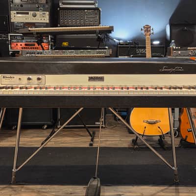 Vintage 1977 Fender Rhodes Mark I Stage 73-Key Electric Piano Black Rounded Top image 7
