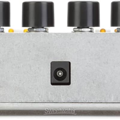 Electro-Harmonix Deluxe Memory Boy Analog Delay Pedal with Tap Tempo (DlxMemoryBoyd1) image 6