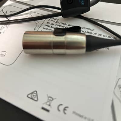 Shure WH20XLR Cardioid Dynamic Headset Mic with XLR Connector 2008 - Present - Black image 2
