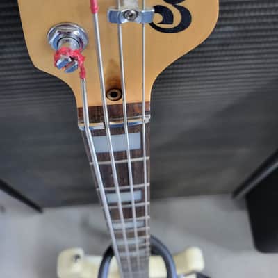 Rare-Cort- Billy Cox Signature Model Freedom Bass 2000 - Antique White image 3