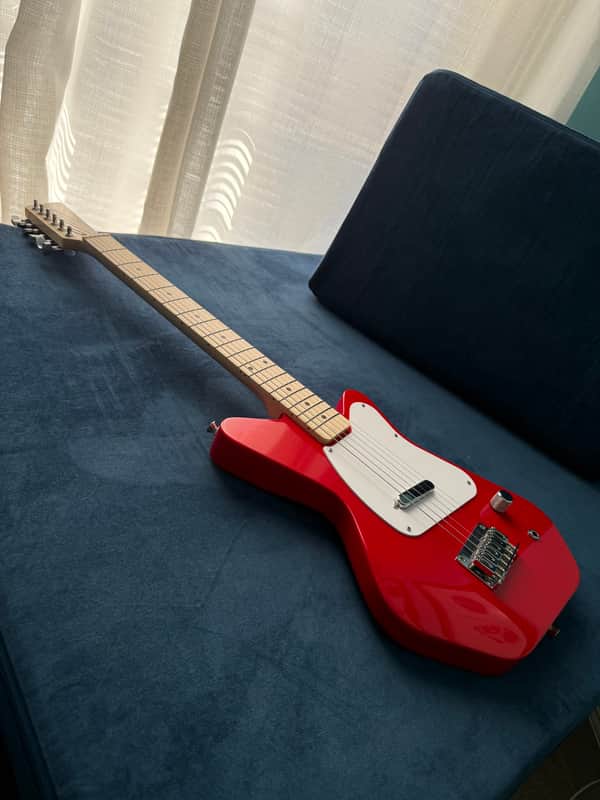 Loog Pro VI Electric student guitar for kids - Red with extras image 1