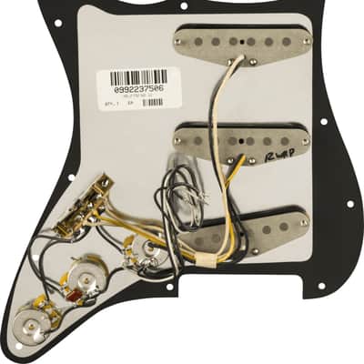 FENDER Pre-Wired Pure Vintage '65 Loaded Strat w/RWRP Middle, Black, 11-Hole image 2