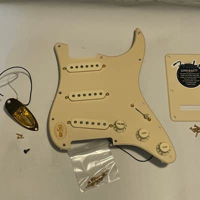 2004 USA Fender American 50th Anniversary Deluxe Stratocaster Cream S1 Switch Loaded Pickguard SC1 Pickups 11 Screw 1 Ply