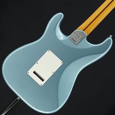 Fender USA Used Fender American Ultra Luxe Vintage '60s Stratocaster (Ice Blue Metallic/Rosewood) [SN.US25016203] image 2