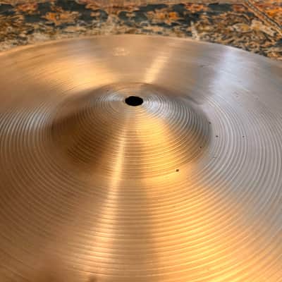 Gorgeous 1960s Vintage Zildjian 22” BIG Light Crash Ride 2846 g Hand Hammered Smooth Dark Crashable image 4