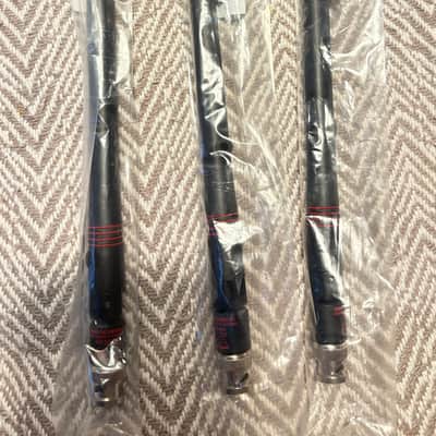 Shure UA8 1/2 Wave Omnidirectional Antenna (578-638 MHz) 2010s - Black image 3