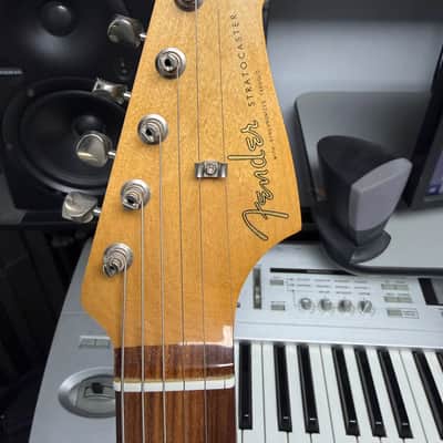 Fender Jimi Hendrix Artist Series Signature Monterey Stratocaster 2017 - 2018 - Monterey Graphic image 4