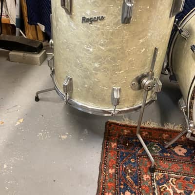 Vintage 1960’s Rogers Holiday Drum Set 20 12 16 Beavertail Lugs image 3