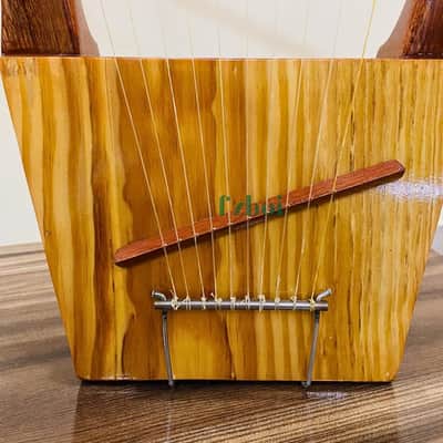 King David Lyre Harp: 10-String Mahogany Finish, Handmade image 2